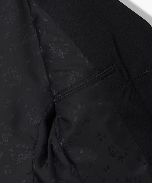 HOLIDAY(ホリデイ)の「WOOL TWILL SHAPED PUFF JACKET ウールツイルシェイプドパフジャケット(テーラードジャケット・レディース・ブラック/カーキ・ONE SIZE)」の8枚目の写真