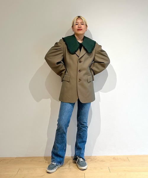 HOLIDAY(ホリデイ)の「WOOL TWILL SHAPED PUFF JACKET ウールツイルシェイプドパフジャケット(テーラードジャケット・レディース・ブラック/カーキ・ONE SIZE)」の15枚目の写真