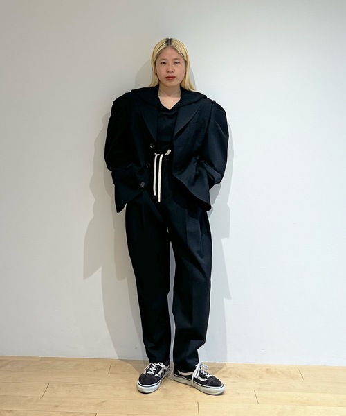 HOLIDAY(ホリデイ)の「WOOL TWILL SHAPED PUFF JACKET ウールツイルシェイプドパフジャケット(テーラードジャケット・レディース・ブラック/カーキ・ONE SIZE)」の19枚目の写真