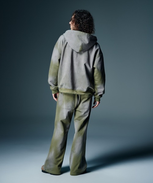glamb(グラム)の「Distorted Sweat Wide Pants / ディストーテッドスウェットワイドパンツ(その他パンツ・メンズ・ブラック/カーキ・S/M/L)」の10枚目の写真