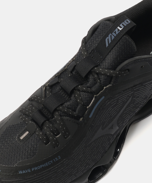 MIZUNO(ミズノ )の「MIZUNO WAVE PROPHECY 13.2 D1GA2605-02(スニーカー・メンズ・ブラック・23.5cm/26.5cm/27.5cm/27cm/26cm/24cm)」の6枚目の写真