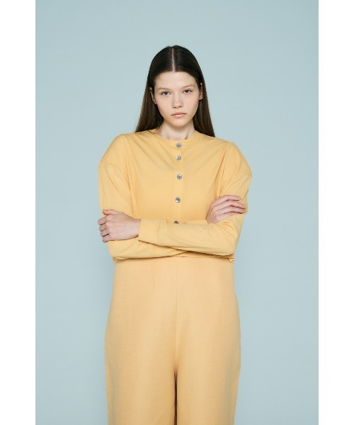 ENFOLD(エンフォルド)の「CUT-AND-SEW CARDIGAN(カーディガン/ボレロ・レディース・ブラック/ライトベージュ・38)」の3枚目の写真