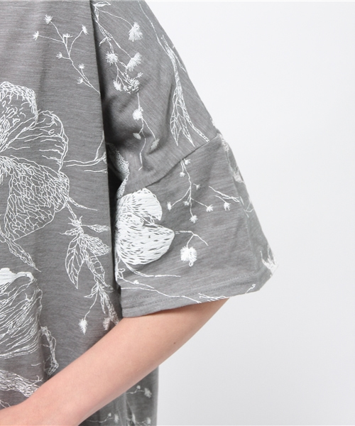 OUTLET(アウトレット)の「【Discoat Parisien】TCスラブ発泡花柄チュニック(Tシャツ/カットソー・レディース・グレー・LARGE)」の7枚目の写真