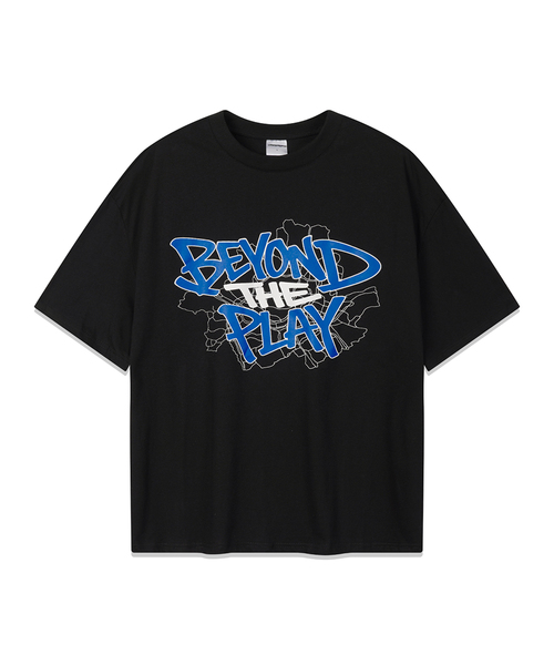 URBAN PLAYERS(アーバンプレイヤーズ)の「エスエイプリント半袖Tシャツ (2COLOR)(Tシャツ/カットソー・レディース・ブラック/ホワイト・MEDIUM/LARGE/X-LARGE)」の1枚目の写真