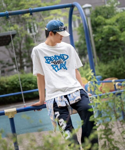 URBAN PLAYERS(アーバンプレイヤーズ)の「エスエイプリント半袖Tシャツ (2COLOR)(Tシャツ/カットソー・レディース・ブラック/ホワイト・MEDIUM/LARGE/X-LARGE)」の4枚目の写真