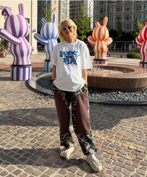 URBAN PLAYERS(アーバンプレイヤーズ)の「エスエイプリント半袖Tシャツ (2COLOR)(Tシャツ/カットソー・レディース・ブラック/ホワイト・MEDIUM/LARGE/X-LARGE)」の6枚目の写真
