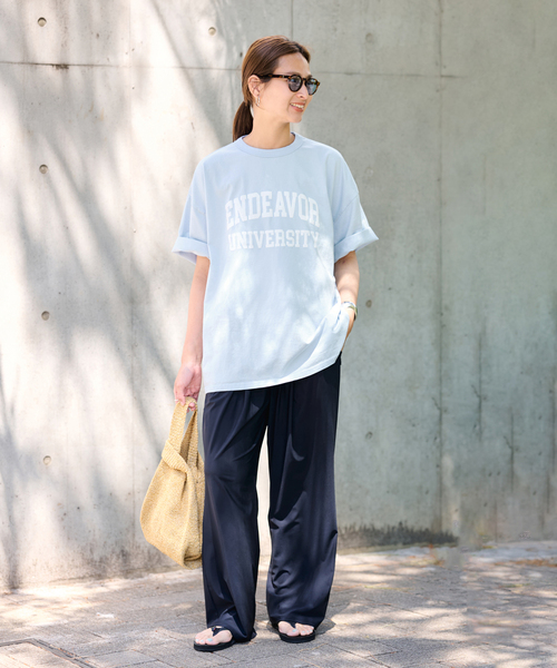 FRAMeWORK(フレームワーク)の「≪一部店舗+WEB限定 / 追加≫オーバーTEE 3(Tシャツ/カットソー・レディース・ホワイト/チャコールグレー/ブルー系その他/ライトグレー・FREE)」の22枚目の写真