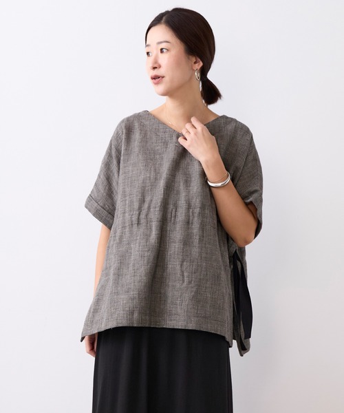 MICA&DEAL（マイカ＆ディール）の「ヘンプポンチョブラウス（シャツ/ブラウス・レディース・ブラック/グレイッシュベージュ・FREE）」の9枚目の写真
