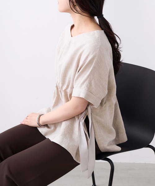 MICA&DEAL（マイカ＆ディール）の「ヘンプポンチョブラウス（シャツ/ブラウス・レディース・ブラック/グレイッシュベージュ・FREE）」の4枚目の写真