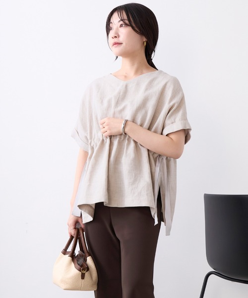 MICA&DEAL（マイカ＆ディール）の「ヘンプポンチョブラウス（シャツ/ブラウス・レディース・ブラック/グレイッシュベージュ・FREE）」の6枚目の写真