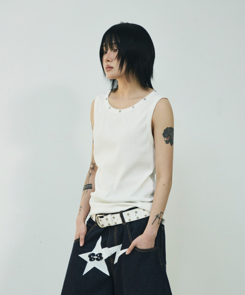 SCALLYWAG（スカリーワグ）の「ネックラインスタッズスリーブレス[ホワイト]（Tシャツ/カットソー・レディース・その他・MEDIUM/LARGE）」の10枚目の写真