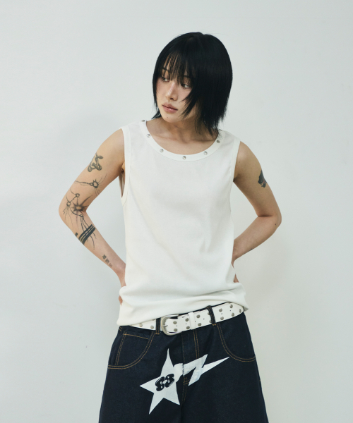 SCALLYWAG（スカリーワグ）の「ネックラインスタッズスリーブレス[ホワイト]（Tシャツ/カットソー・レディース・その他・MEDIUM/LARGE）」の11枚目の写真