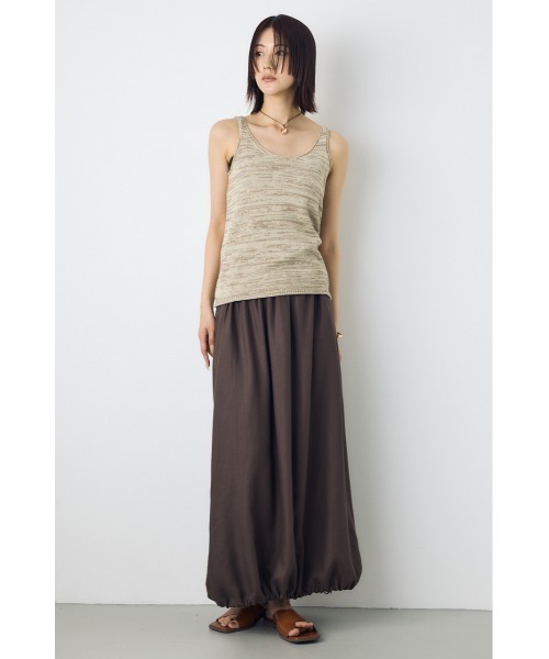 AZUL by moussy（アズールバイマウジー）の「【セットアップ対応】【身長/骨格別着用画像あり】リネンブレンドバルーンシルエットスカート（スカート・レディース・ブラック/ブラウン/ベージュ・MEDIUM/SMALL）」の8枚目の写真