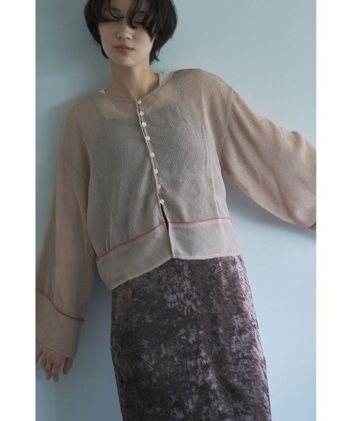 marjour(マージュール)の「SHEER CRINKLE CARDIGAN(カーディガン/ボレロ・レディース・ピンク/ブラック・M)」の3枚目の写真
