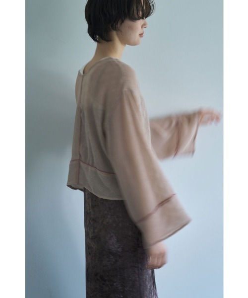 marjour(マージュール)の「SHEER CRINKLE CARDIGAN(カーディガン/ボレロ・レディース・ピンク/ブラック・M)」の4枚目の写真