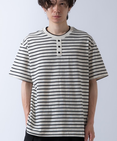 improves(インプローブス)の「フェイクレイヤード ヘンリーネックデザイン ボーダー 半袖Tシャツ(Tシャツ/カットソー・メンズ・ブラック/グレー/ベージュ・LARGE/MEDIUM)」の3枚目の写真