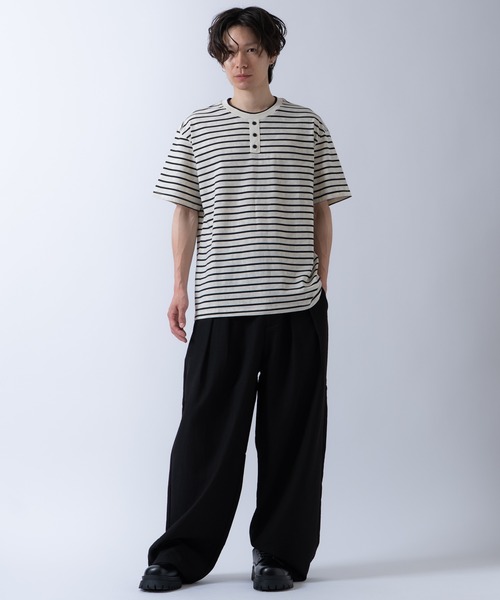improves(インプローブス)の「フェイクレイヤード ヘンリーネックデザイン ボーダー 半袖Tシャツ(Tシャツ/カットソー・メンズ・ブラック/グレー/ベージュ・LARGE/MEDIUM)」の11枚目の写真