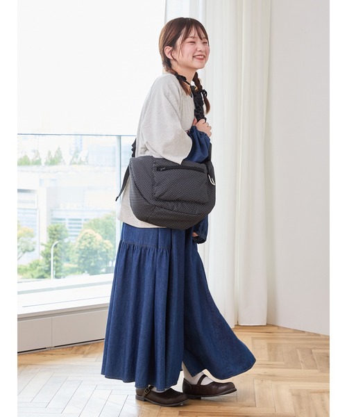 Samansa Mos2(サマンサ モスモス)の「【Cross×Staff】ボトルポケ付/ハーフムーンフリルbag(ハンドバッグ・レディース・チャコールグレー/キャメル/オフホワイト・F)」の18枚目の写真