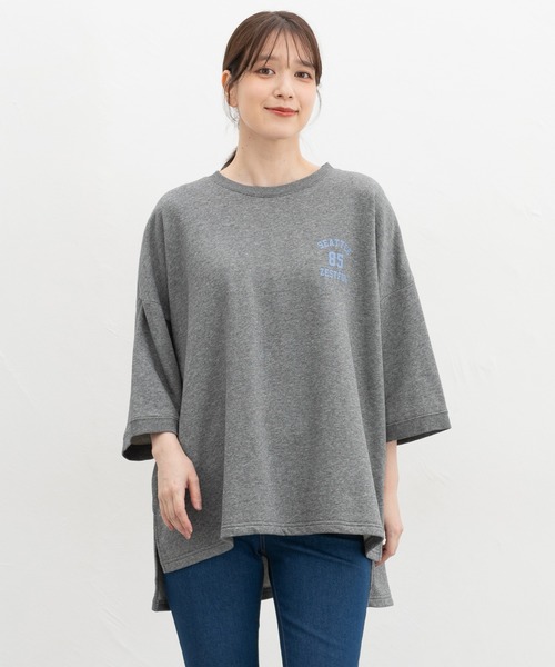 Honeys(ハニーズ)の「7分袖ロゴゆるチュニック(Tシャツ/カットソー・レディース・ライトブラウン/ヘザーチャコール/ブラック/グリーン・F)」の3枚目の写真