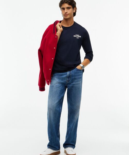 TOMMY HILFIGER(トミーヒルフィガー)の「1985グラフィックロングスリーブTシャツ(Tシャツ/カットソー・メンズ・ホワイト/ネイビー/グリーン・MEDIUM/SMALL/LARGE/X-LARGE)」の4枚目の写真
