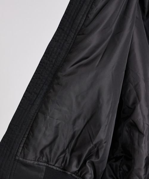 Lui's（ルイス）の「【Neucon】SHIRRING ARM DOUBLE ZIP MA-1 / シャーリングアームダブルジップボンバージャケット / MA1（MA-1・メンズ・ブラック/チャコールグレー・1/2）」の18枚目の写真