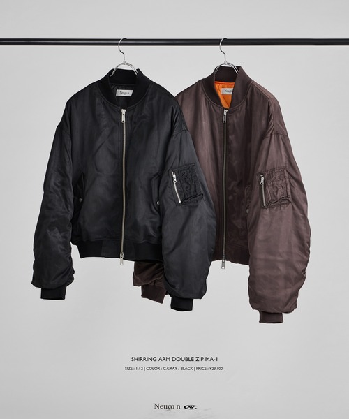 Lui's（ルイス）の「【Neucon】SHIRRING ARM DOUBLE ZIP MA-1 / シャーリングアームダブルジップボンバージャケット / MA1（MA-1・メンズ・ブラック/チャコールグレー・1/2）」の6枚目の写真