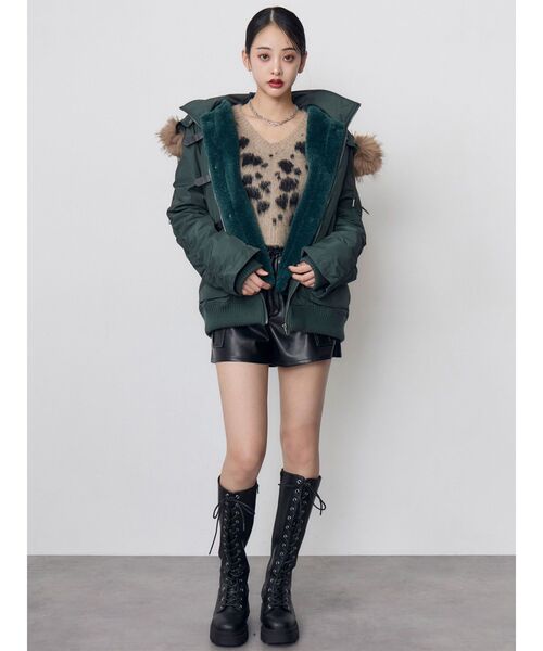 MURUA(ムルーア)の「ベルテッドN-3B 冬服(ブルゾン・レディース・ブラック/グリーン・FREE)」の18枚目の写真