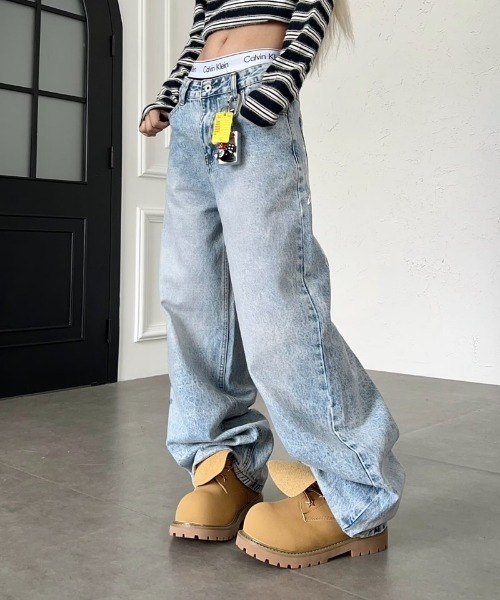Ritzy（リッツィー）の「ウイング刺繍ワイドデニムパンツ（デニムパンツ・レディース・ブルー・S/M/L/XL）」の6枚目の写真