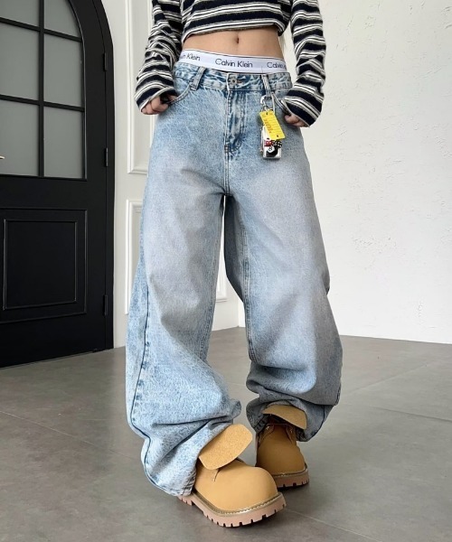 Ritzy（リッツィー）の「ウイング刺繍ワイドデニムパンツ（デニムパンツ・レディース・ブルー・S/M/L/XL）」の7枚目の写真