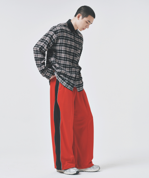 COLD BLANKET（コールドブランケット）の「レザー襟オーバーサイズチェックシャケット（シャツ/ブラウス・レディース・その他・FREE）」の5枚目の写真