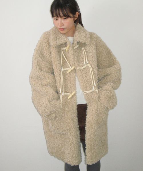 RONRON(ロンロン)の「HIGH NECK TOGGLE HALF COAT BEIGE(ダッフルコート・レディース・その他・FREE)」の4枚目の写真