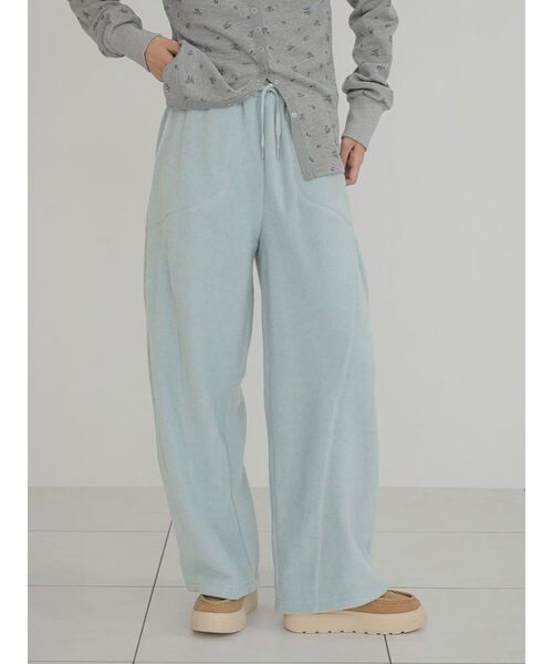 FIKA.(フィーカ)の「Paneled fleece pants(その他パンツ・レディース・チャコール/オフホワイト/ライトブルー・MEDIUM)」の3枚目の写真