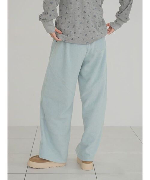 FIKA.(フィーカ)の「Paneled fleece pants(その他パンツ・レディース・チャコール/オフホワイト/ライトブルー・MEDIUM)」の9枚目の写真