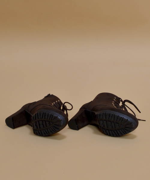 archives（アルシーヴ）の「レースアップブーツ（ブーツ・レディース・モカ/ブラック/ダークブラウン・MEDIUM/LARGE）」の7枚目の写真