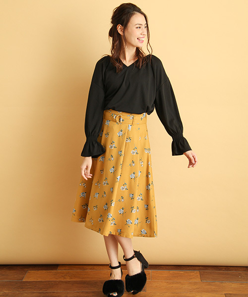 Honeys（ハニーズ）の「大人っぽく上品なベルト付きフレアスカート（スカート・レディース・ブラック系その他/レッド系その他/イエロー系その他/グリーン系その他・M/S/L）」の14枚目の写真