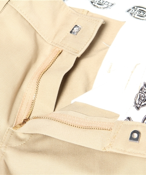 Dickies(ディッキーズ)の「5分丈チノショーツ (カーゴパンツ・メンズ・ブラック/グレイッシュベージュ/レッド・SMALL/MEDIUM/LARGE/X-LARGE)」の10枚目の写真