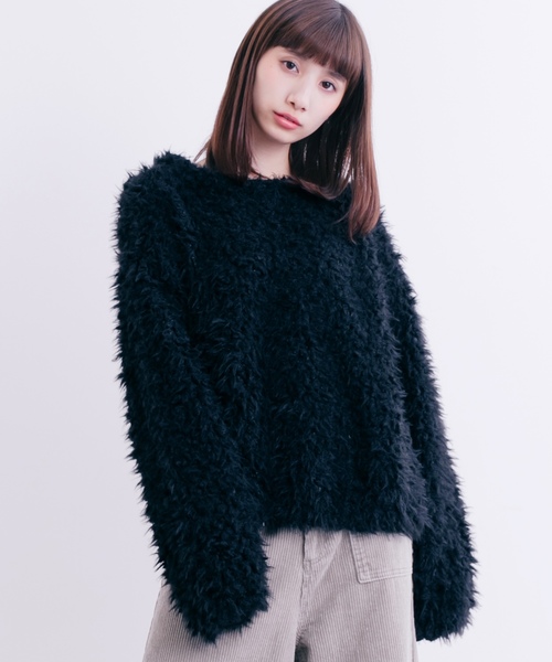 MERLOT（メルロー）の「ファーシャギープルオーバー653-1527（ニット/セーター・レディース・ブラック/ベージュ/アイボリー/ラベンダー・FREE）」の2枚目の写真