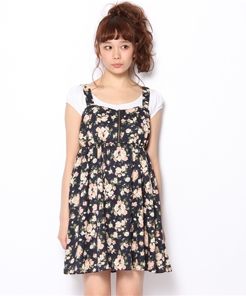 MAJESTIC LEGON(マジェスティックレゴン)の「J花柄キャミワンピース(ワンピース・レディース・ブルー系その他/ベージュ系その他/ピンク系その他・FREE)」の4枚目の写真