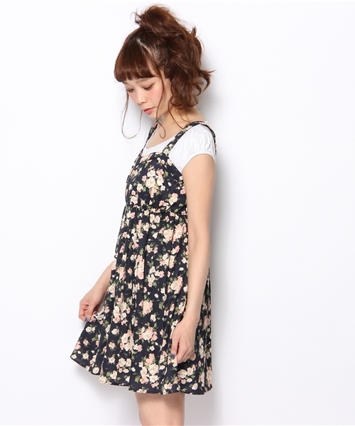 MAJESTIC LEGON(マジェスティックレゴン)の「J花柄キャミワンピース(ワンピース・レディース・ブルー系その他/ベージュ系その他/ピンク系その他・FREE)」の5枚目の写真