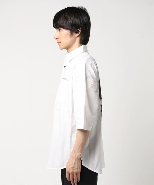 VENCEEXCHANGE（ヴァンスエクスチェンジ）の「バック転写ビッグシャツ（シャツ/ブラウス・メンズ・ホワイト/ブラック・M/L）」の4枚目の写真