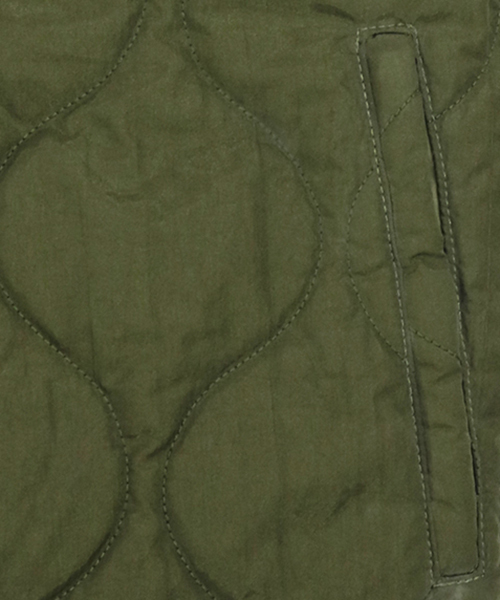 ACCOMMODE（アコモデ）の「WEB限定 キルティングボアトート（トートバッグ・レディース・ダークグリーン・FREE）」の5枚目の写真