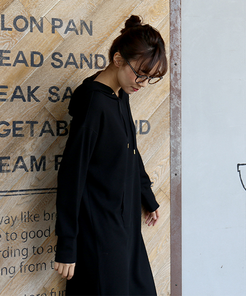 n'ee-ne(ネーネ)の「ワッフルパーカワンピース(ワンピース・レディース・ブラック/グレー/ベージュ・FREE)」の8枚目の写真