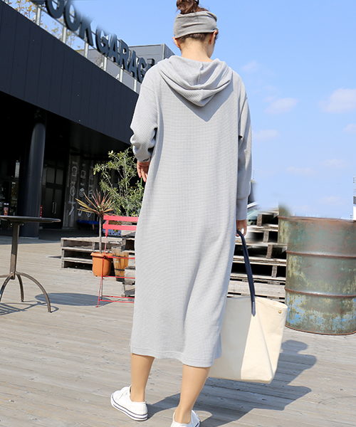 n'ee-ne(ネーネ)の「ワッフルパーカワンピース(ワンピース・レディース・ブラック/グレー/ベージュ・FREE)」の12枚目の写真