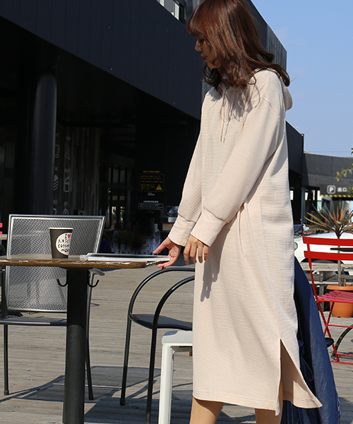 n'ee-ne(ネーネ)の「ワッフルパーカワンピース(ワンピース・レディース・ブラック/グレー/ベージュ・FREE)」の16枚目の写真