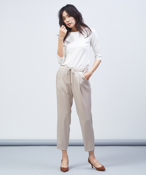qualite（カリテ）の「サテンタックパンツ（その他パンツ・レディース・ブラック/ベージュ/ピンク・40/38/36）」の19枚目の写真
