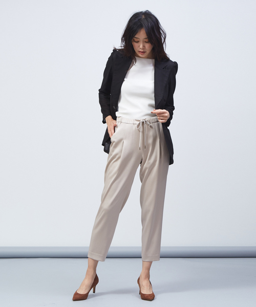 qualite（カリテ）の「サテンタックパンツ（その他パンツ・レディース・ブラック/ベージュ/ピンク・40/38/36）」の22枚目の写真