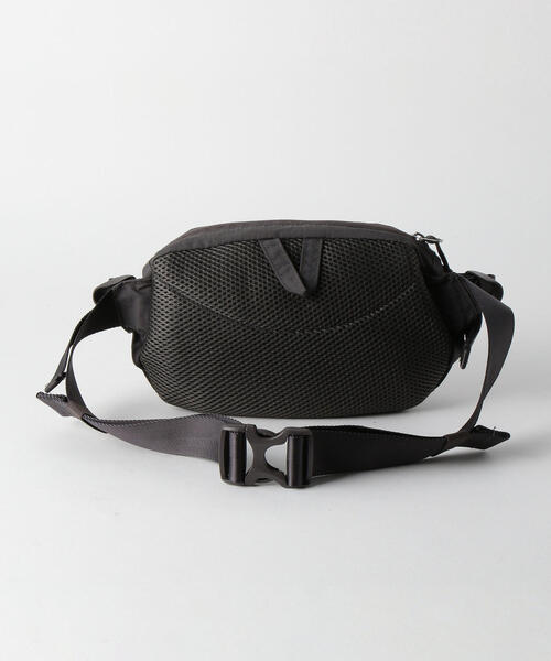 POP TRADING COMPANY（ポップトレーディングカンパニー）の「＜POP TRADING COMPANY＞ hip bag/バック（ボディバッグ/ウエストポーチ・メンズ・ダークグレー・FREE）」の6枚目の写真