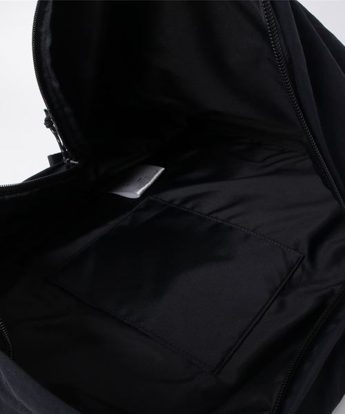 And A(アンドエー)の「GRAMICCI グラミチ / DAY PACK デイパック / GRB-0033(バックパック/リュック・メンズ・ブラック/マスタード/ネイビー・FREE)」の11枚目の写真