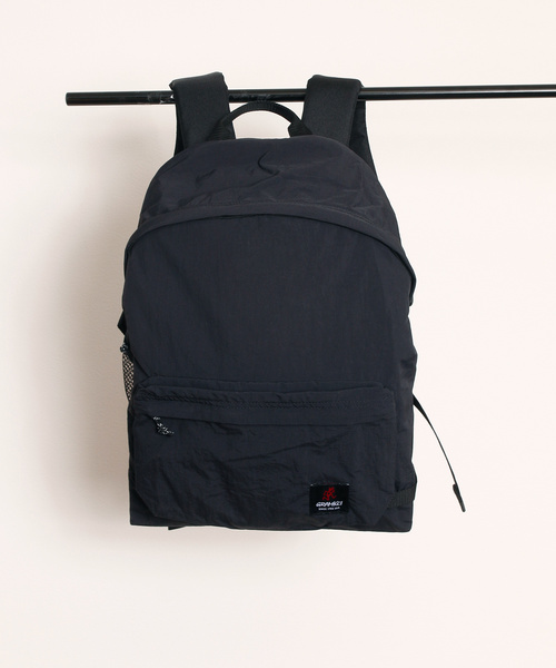 And A(アンドエー)の「GRAMICCI グラミチ / DAY PACK デイパック / GRB-0033(バックパック/リュック・メンズ・ブラック/マスタード/ネイビー・FREE)」の9枚目の写真