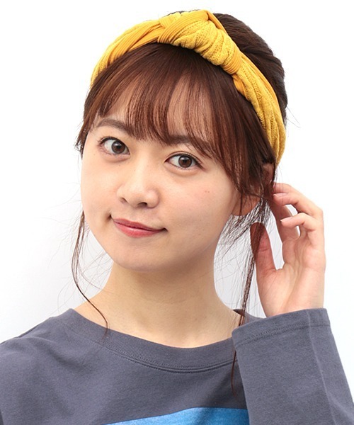 チチカカ(チチカカ)の「バイカラーパイピング ヘアバンド(ヘアバンド・レディース・ブラック/イエロー/レンガ・FREE)」の8枚目の写真